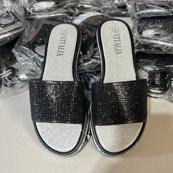 Glitter Slides Women’s Spa Sandals Black & Silver Multiple Sizes Available - Picture 2 of 7